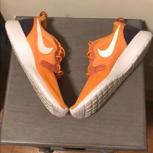 Nike Roshe Run HYP 'Kumquat'